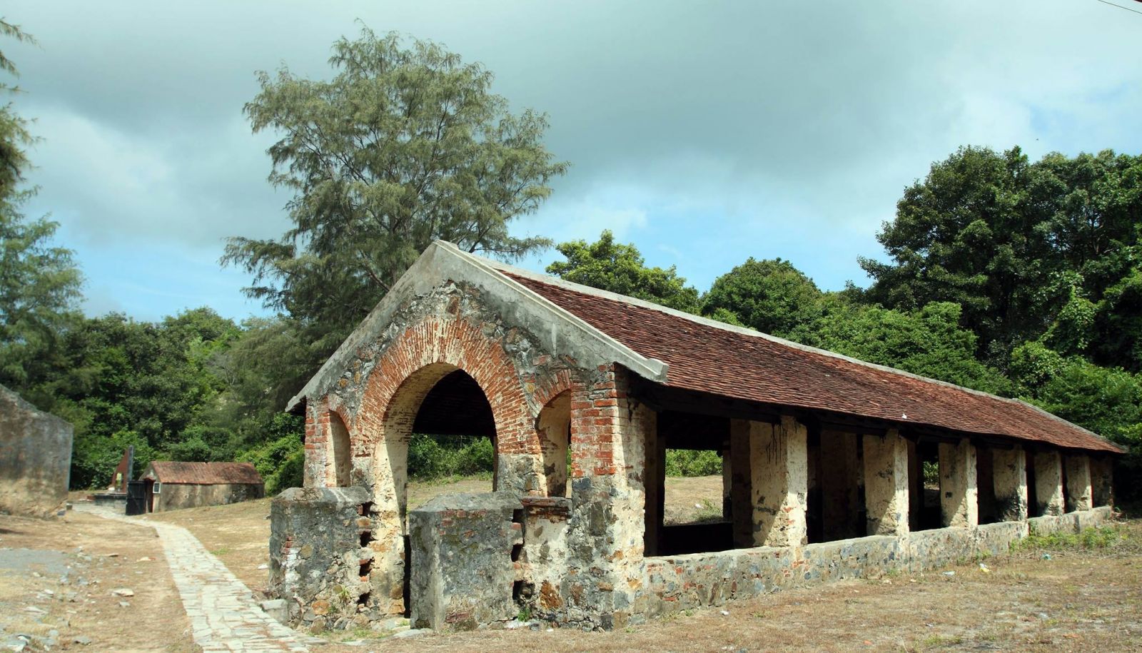 tour cơn đảo 2n2đ